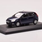 Ford Fusion Blauw Minichamps 1:43 - image 2 of 4