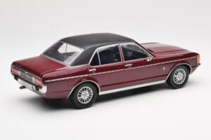 Ford Granada Mk1 Metallic Donkerrood Mat Zwart MCG 1:18 MCG18393 Metaal — afbeelding 2 van 6