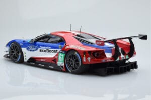 Ford GT Chip Ganassi Racing UK #67 M. Franchitti / A. Priaulx / H. Tincknell 24 Hours of Le Mans 2016 Minichamps 1:18 1551686 — afbeelding 5 van 6