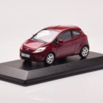 Ford Ka Mk2 Paars Minichamps 1:43 - image 2 of 4
