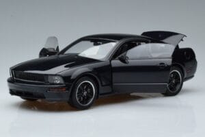 Ford Mustang GT S197 Bullitt AUTOart 1:18 73067 Metaal — afbeelding 2 van 7