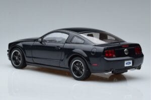 Ford Mustang GT S197 Bullitt AUTOart 1:18 73067 Metaal — afbeelding 6 van 7