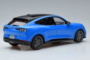 Ford Mustang Mach-E GT Performance Blauw Otto 1:18 OT414 Hars — afbeelding 2 van 6