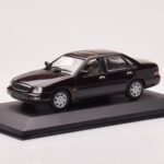 Ford Scorpio Zwart Minichamps 1:43 - image 2 of 4