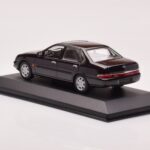 Ford Scorpio Zwart Minichamps 1:43 - image 3 of 4