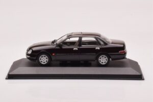 Ford Scorpio Zwart Minichamps 1:43