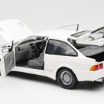Ford Sierra RS RHD Wit Minichamps 1:18 - image 5 of 8