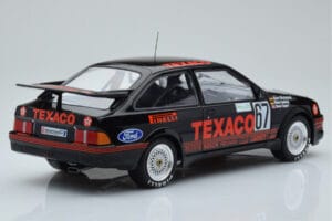 Ford Sierra RS500 Cosworth Texaco #67 K. Ludwig / K. Niedzwiedz / S. Soper 24 Hours of Nurburgring Winner 1987 IXO 1:18 18RMC — afbeelding 2 van 6