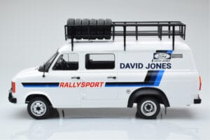 Ford Transit Mk2 Van Team David Jones Rally Assistance IXO 1:18 18RMC033XE Metaal — afbeelding 3 van 6