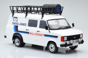 Ford Transit Mk2 Van Team David Jones Rally Assistance IXO 1:18 18RMC033XE Metaal — afbeelding 4 van 6