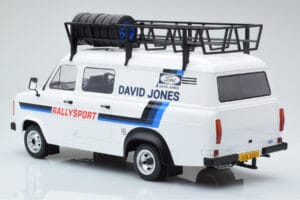 Ford Transit Mk2 Van Team David Jones Rally Assistance IXO 1:18 18RMC033XE Metaal — afbeelding 5 van 6