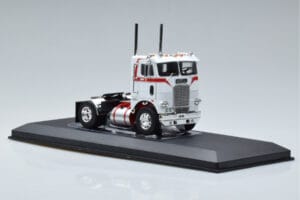 Freightliner COE Wit IXO 1:43 TR128 Metaal — afbeelding 4 van 6