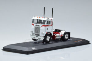 Freightliner COE Wit IXO 1:43 TR128