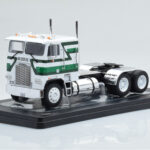 Freightliner FLA Wit Groen IXO 1:43