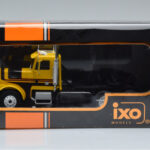 Freightliner FLC120 64T Geel IXO 1:43 TR116 - image 6 of 6