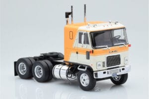 GMC Astro 95 Beige Wit IXO 1:43 TR167 Metaal — afbeelding 3 van 5
