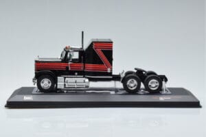 GMC General Rood Zwart IXO 1:43 TR102 Metaal — afbeelding 3 van 6
