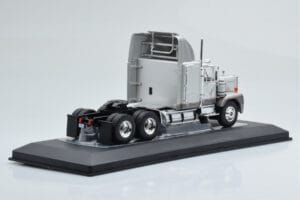 GMC General SBFA Zilver IXO 1:43 TR166 Metaal — afbeelding 2 van 6