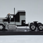 GMC General Zilver Zwart IXO 1:43 TR117 - image 3 of 6