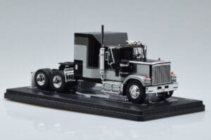 GMC General Zilver Zwart IXO 1:43 TR117 Metaal — afbeelding 4 van 6
