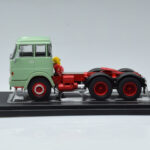 Henschel HS 19 TS Groen IXO 1:43 - image 3 of 6