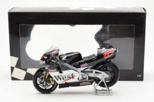 Honda NSR500 West Honda Pons #65 L. Capirossi 500cc World Championship 2001 Minichamps 1:12 122016165 Metaal — afbeelding 4 van 4