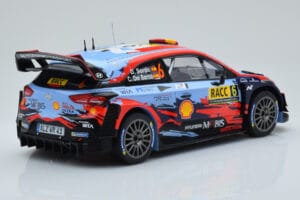 Hyundai i20 Coupe WRC #6 D. Sordo / C. del Barrio Rally Catalunya 2019 IXO 1:18 18RMC052C Metaal — afbeelding 2 van 6