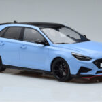 Hyundai i30 N PD Performance Blauw MCG 1:18 - image 4 of 6