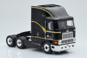 International Eagle Cabover Zwart IXO 1:43 TR169 Metaal — afbeelding 3 van 5