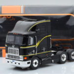 International Eagle Cabover Zwart IXO 1:43 - image 5 of 5