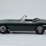 Jaguar E-Type Series 1 Roadster Groen KK-Scale 1:18 - image 3 of 6