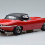 Jaguar E-Type Series 1 Roadster Rood KK-Scale 1:18 - image 2 of 6