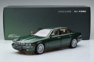 Jaguar XJ6 X350 Racing Groen Almost Real 1:18 810502 Metaal — afbeelding 13 van 13