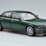 Jaguar XJ6 X350 Racing Groen Almost Real 1:18 810502 - image 6 of 13