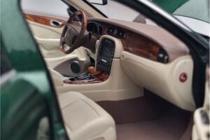 Jaguar XJ6 X350 Racing Groen Almost Real 1:18 810502 Metaal — afbeelding 9 van 13