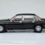Jaguar XJ6 XJ40 Ebony Zwart Almost Real 1:18 - image 4 of 11