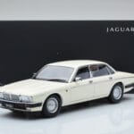 Jaguar XJ6 XJ40 Glacier Wit Almost Real 1:18 - image 11 of 11