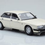 Jaguar XJ6 XJ40 Glacier Wit Almost Real 1:18 - image 6 of 11