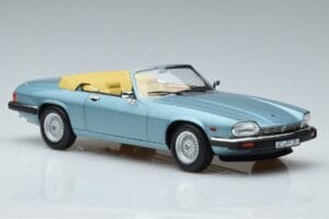 Jaguar XJS V12 Cabriolet Lichtblauw Metallic Norev 1:18 182635 Metaal — afbeelding 4 van 6