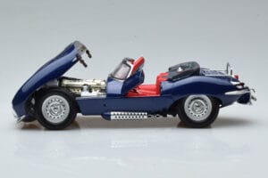 Jaguar XKSS Blauw AUTOart 1:18 73510 Metaal — afbeelding 4 van 9