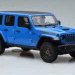 Jeep Wrangler Rubicon 392 Blauw GT Spirit 1:18 - image 4 of 6