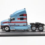 Kenworth T2000 Lichtblauw Rood IXO 1:43 TR180