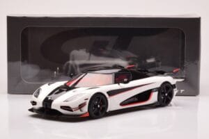 Koenigsegg Agera RS Arctic Wit GT Spirit 1:18 GT877 Hars — afbeelding 6 van 6