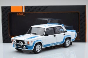 Lada 2105 VFTS Wit IXO 1:18 18CMC144 Metaal — afbeelding 6 van 6