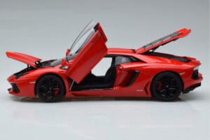 Lamborghini Aventador LP700-4 Andromeda Rood AUTOart 1:18 74669 Metaal — afbeelding 4 van 10