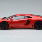 Lamborghini Aventador LP700-4 Andromeda Rood AUTOart 1:18 - image 5 of 10