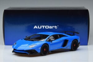 Lamborghini Aventador LP750-4 SV Blauw AUTOart 1:18 74559 Composiet — afbeelding 8 van 8