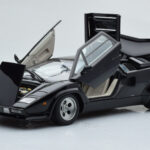 Lamborghini Countach LP5000S Zwart AUTOart 1:18 - image 2 of 10