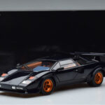 Lamborghini Countach LP500S Walter Wolf Donkerblauw Kyosho 1:18 - image 11 of 11
