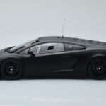 Lamborghini Gallardo LP600+ GT3 Mat Zwart Minichamps 1:18 - image 3 of 6